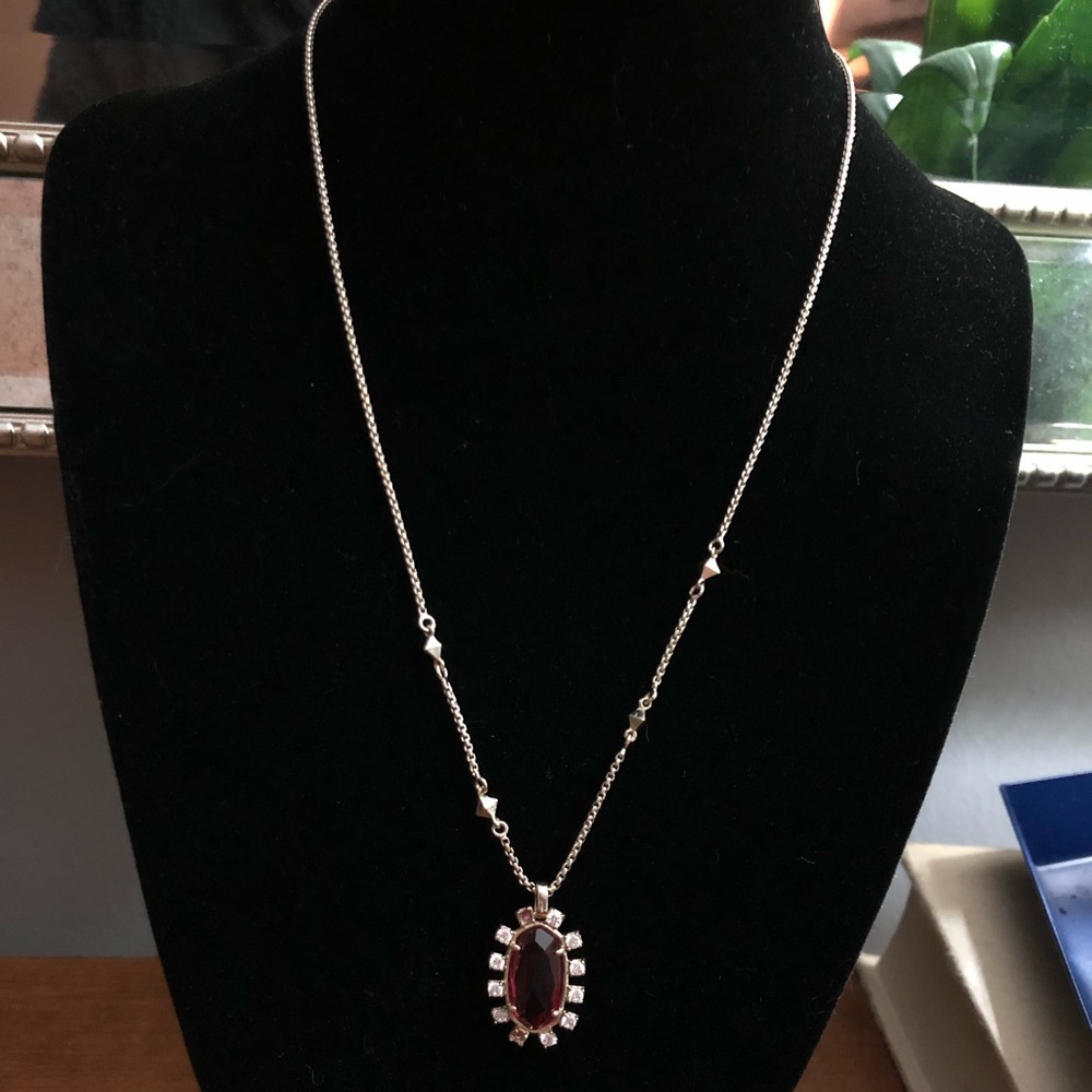 Red stone pendant necklace
